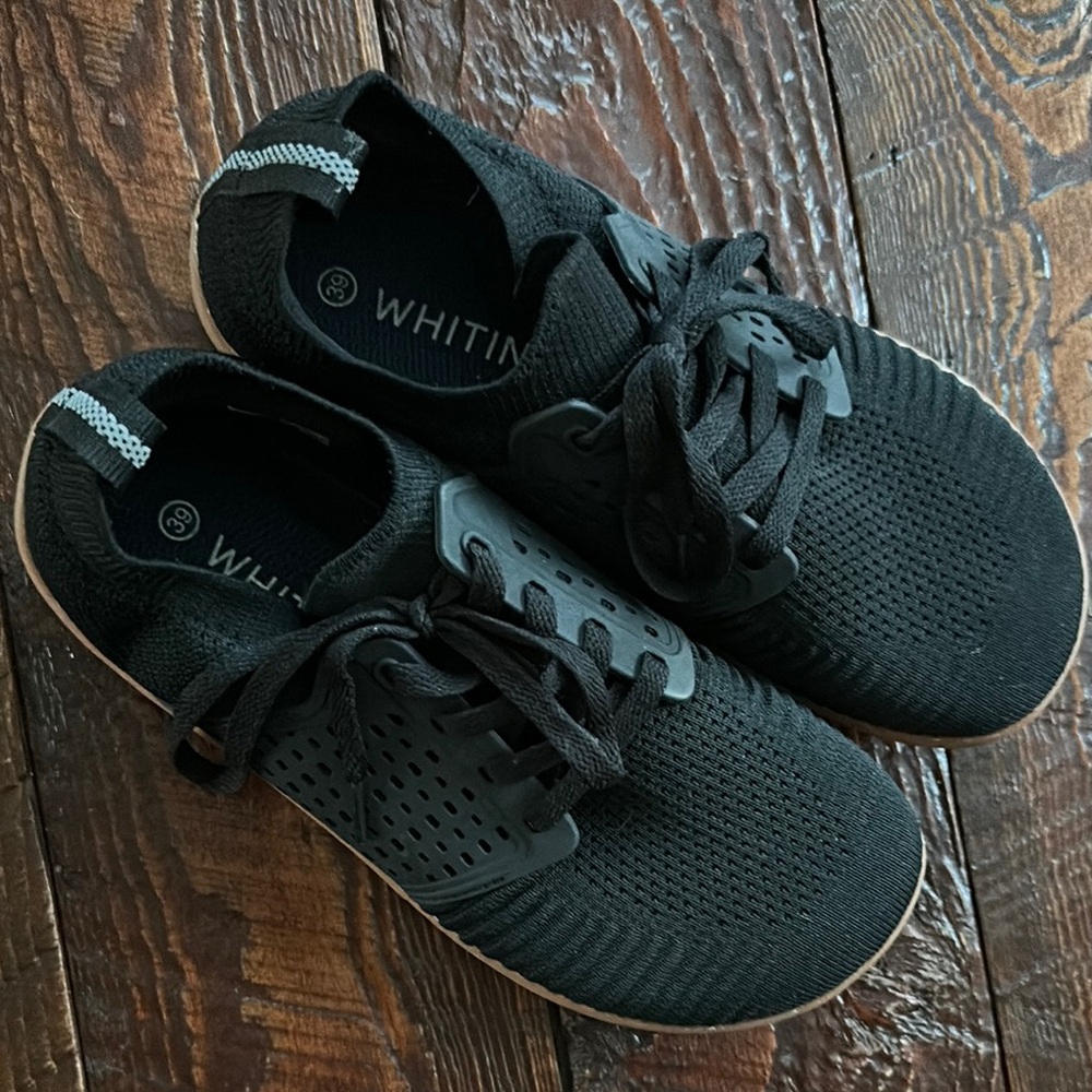WHITIN Black Minimalist  Wide Toe Box Women's Shoes - NEW